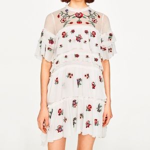 ZARA - WHITE FLORAL DRESS